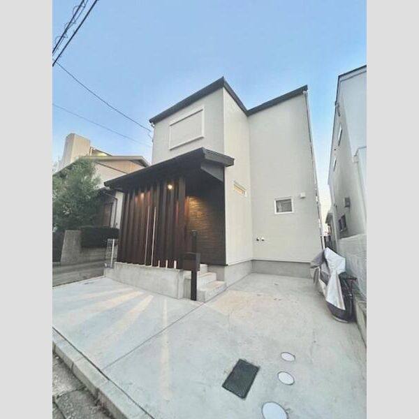 片坂町2丁目戸建 建物画像