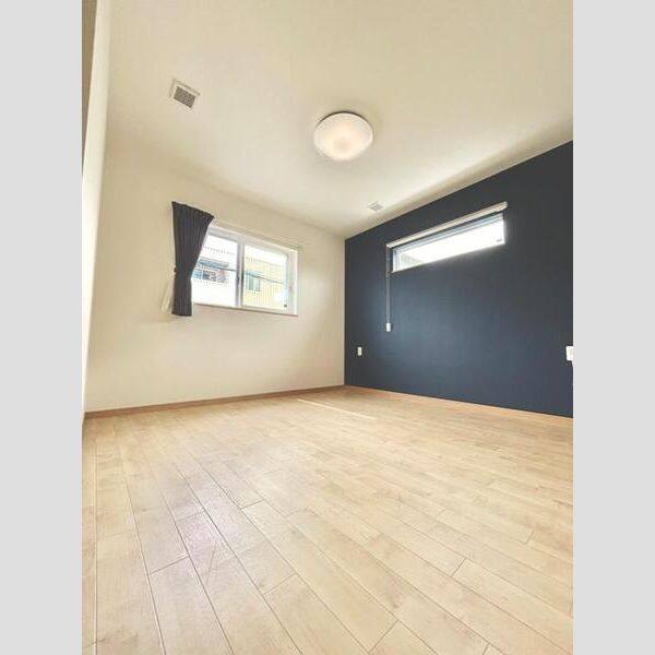 片坂町2丁目戸建 室内写真2