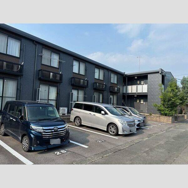 レオパレス蒲郡 建物画像