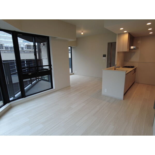 ブランズタワー大阪本町 室内写真1
