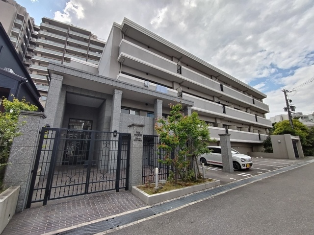 プール・トゥジュール フィーユ ドゥ 吹田山手 建物画像