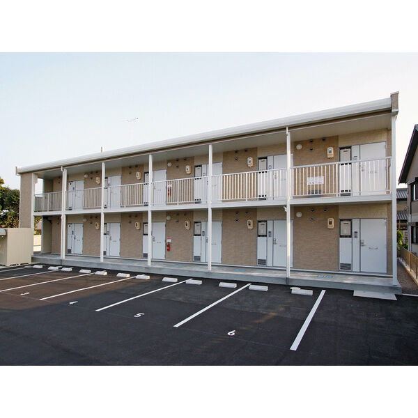 レオパレス屋敷 建物画像