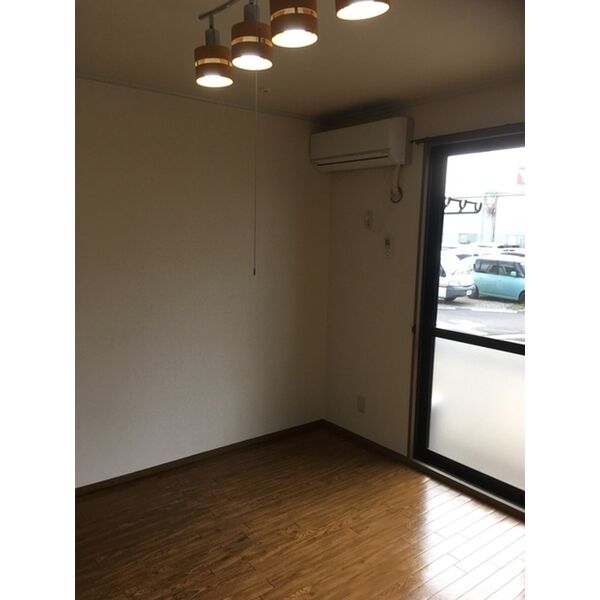 フォレスト旭 室内写真7