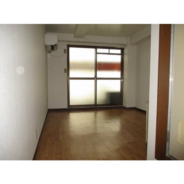 プレアール菱屋西 室内写真1
