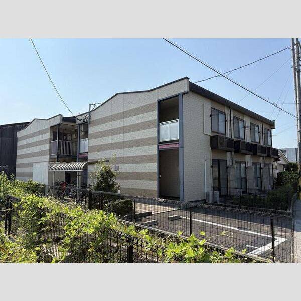 レオパレスソルテリア 建物画像