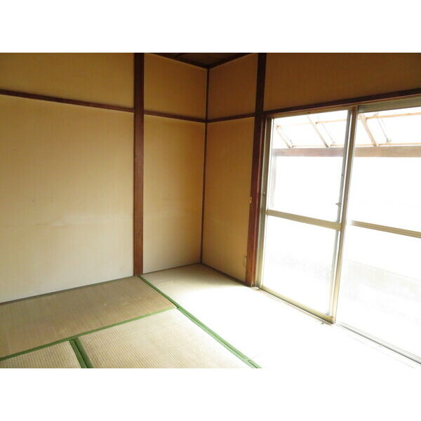土山3丁目貸家 室内写真2