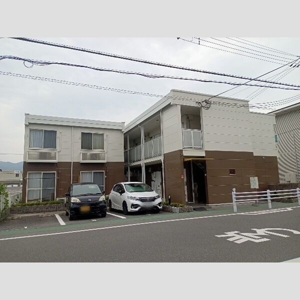 レオパレスコーポラス山本
