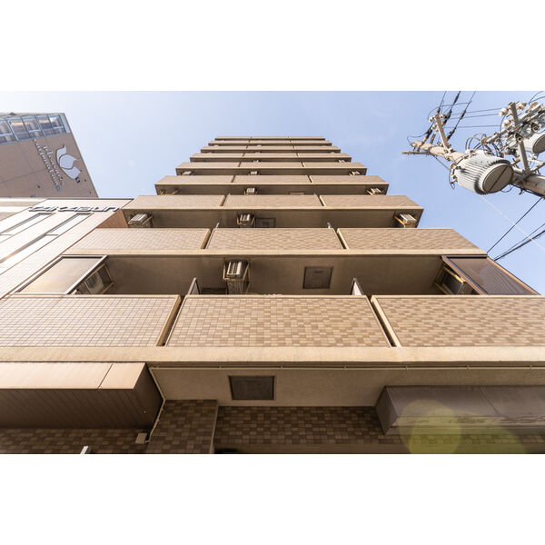 エステムコート梅田北 建物画像