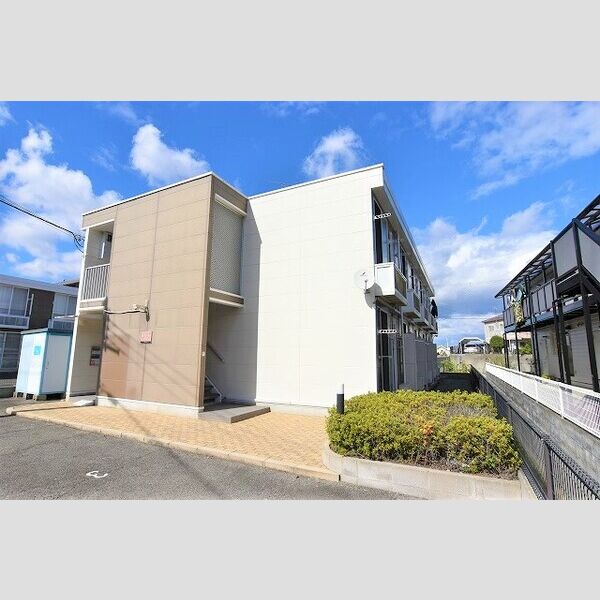 レオパレスBlossom 建物画像
