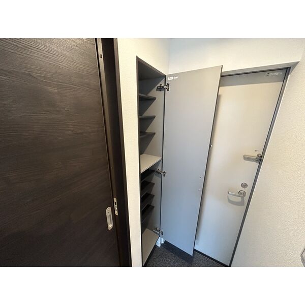 ジーメゾン渚元町プレディア 室内写真2