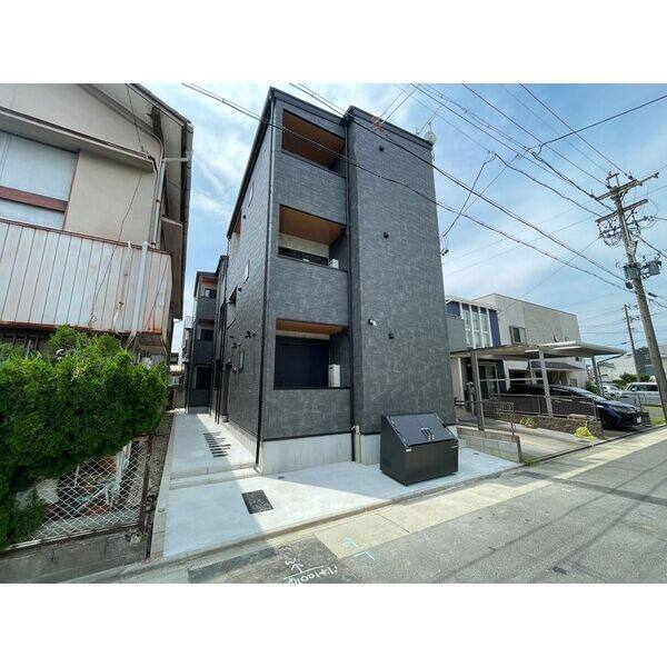robot home 鶴里(ロボットホームツル 建物画像