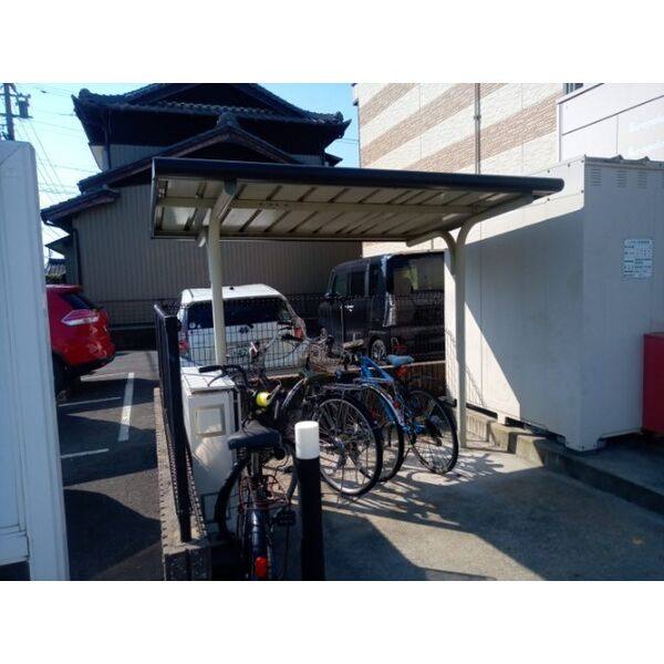 レオパレスツェーントル三好 室内写真4