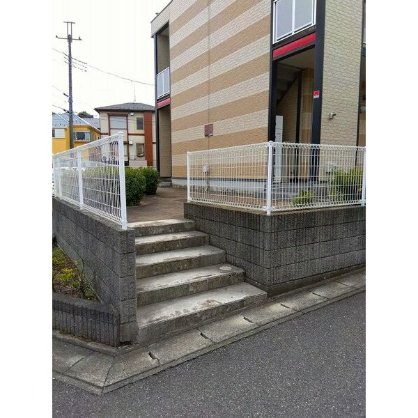 レオパレスベルピーノ 室内写真5