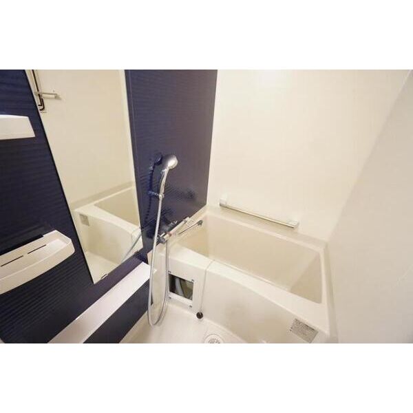 LIMERESIDENCE HIKIFUNE 室内写真3
