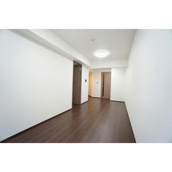 LIMERESIDENCE HIKIFUNE 室内写真1