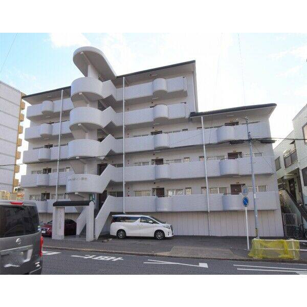 シャンポール新宿 建物画像