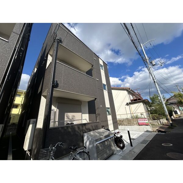 ジーメゾン寝屋川泰町アリビオ