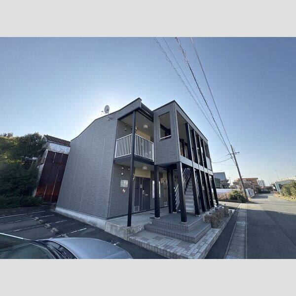 レオパレスしおはま 建物画像