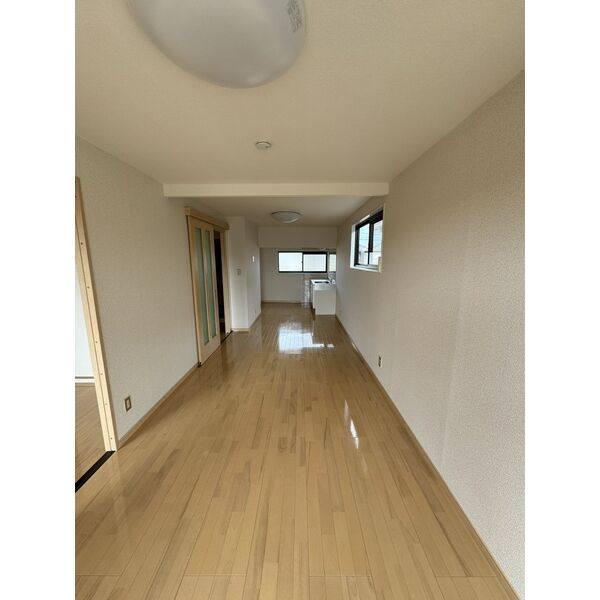 アーバンライフ岡田 室内写真3