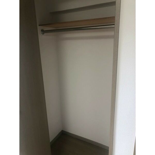 イーズ南春日丘 室内写真3