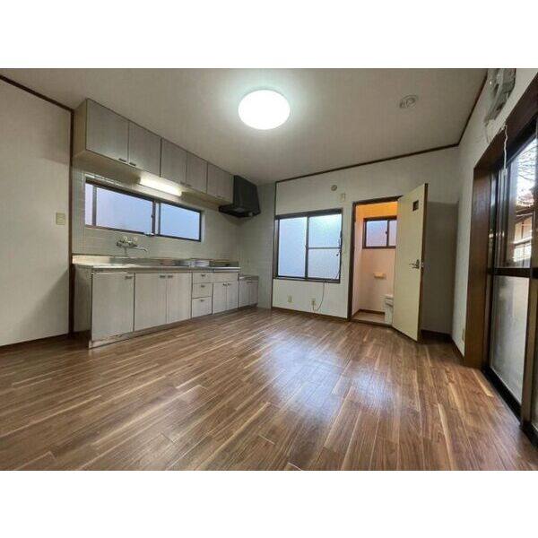 清須市須ヶ口　戸建て 室内写真2