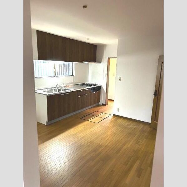 新光風台4丁目戸建 室内写真5