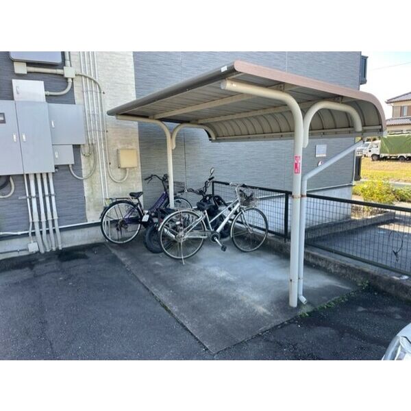 レオパレス中島 室内写真7