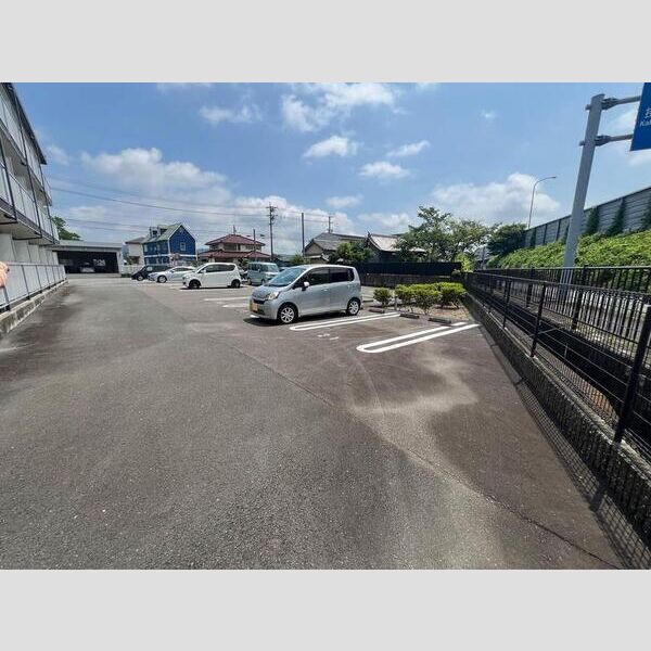 レオパレスグレンツェ 掛川 室内写真3