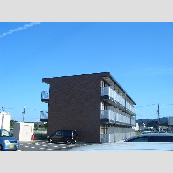 レオパレスシーナ アイ掛川 建物画像