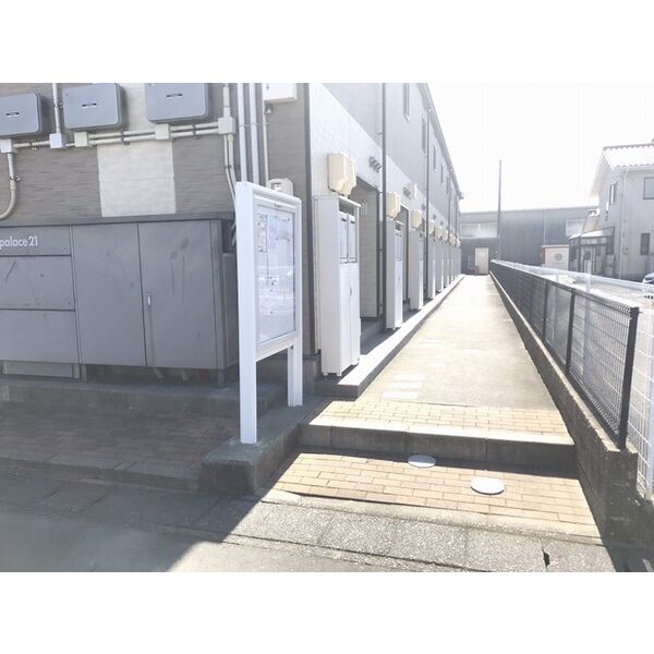レオパレスミラフェリーチェ 室内写真3