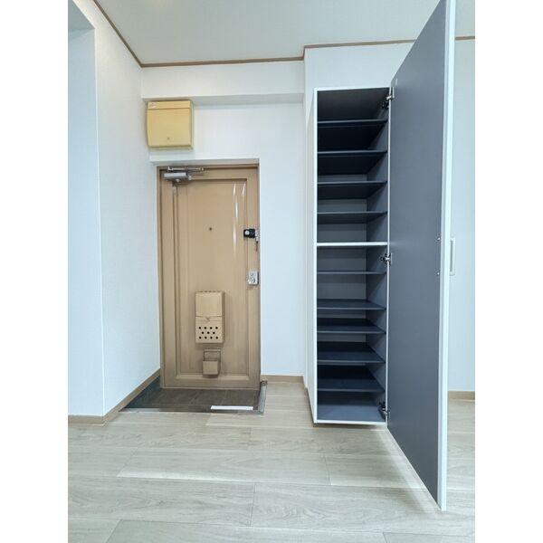 Comfy鴻池新田駅前 室内写真1