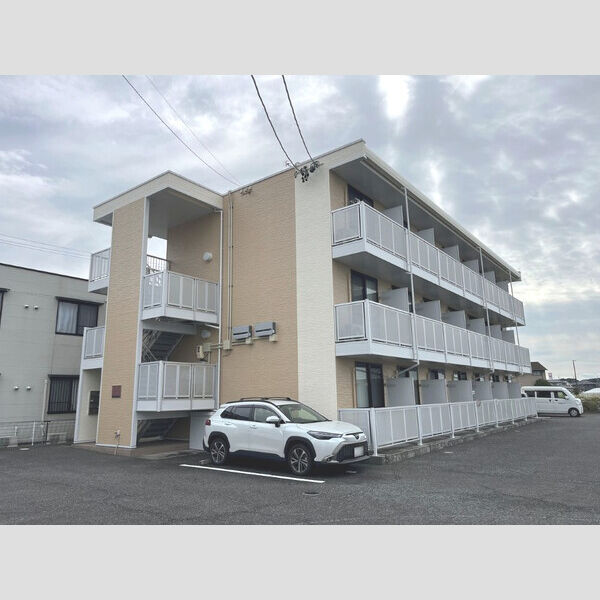 レオパレスポンセ 建物画像