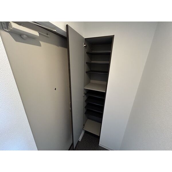 ジーメゾン寝屋川秦町ルシェール 室内写真2