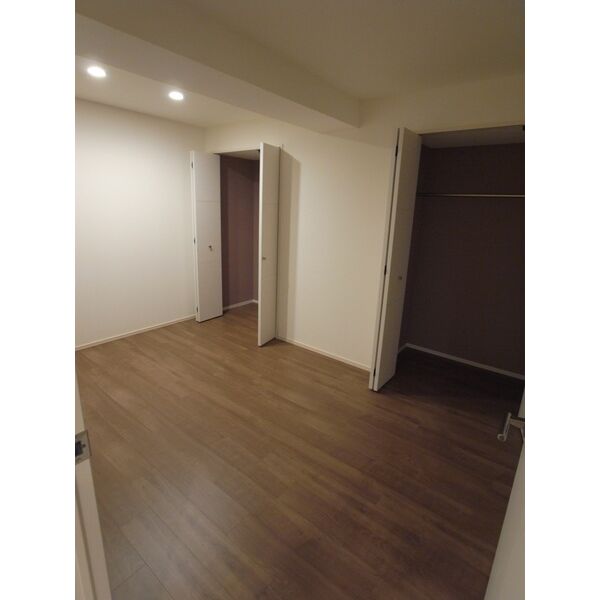 RESIDENCE KIKUZAKA 室内写真11