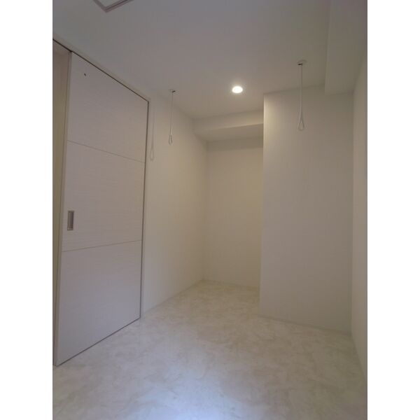 RESIDENCE KIKUZAKA 室内写真2
