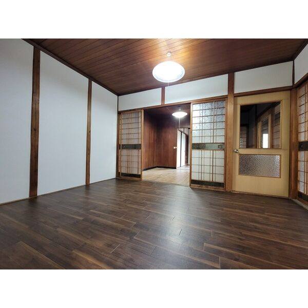 知立市西町戸建て 室内写真1