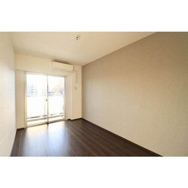 LIMERESIDENCE HIKIFUNE 室内写真1