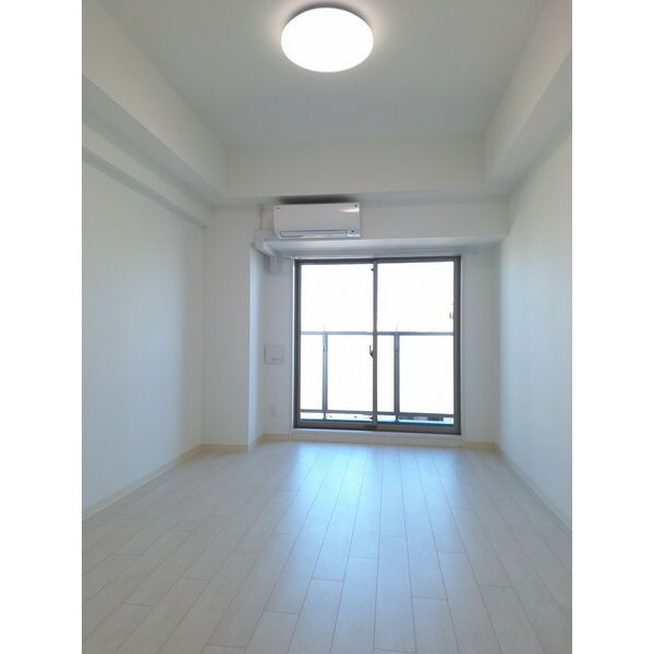 THE RESIDENCE H 室内写真1