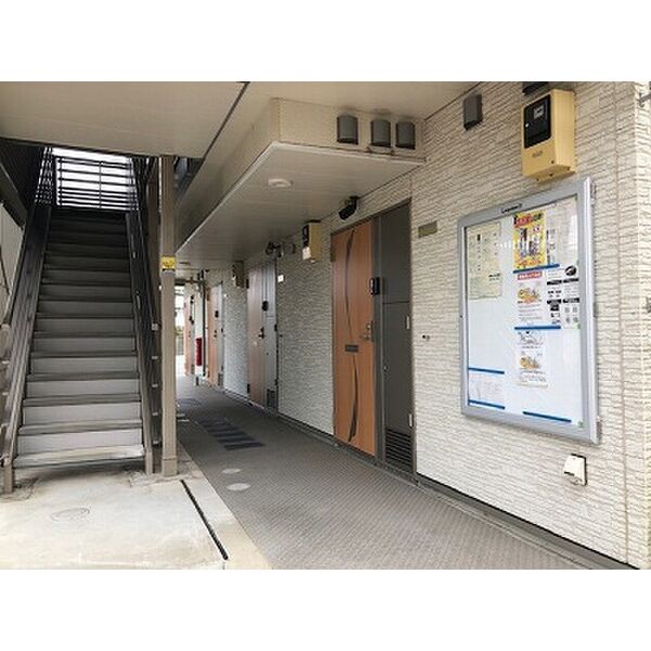 クレイノファミーユS 室内写真3