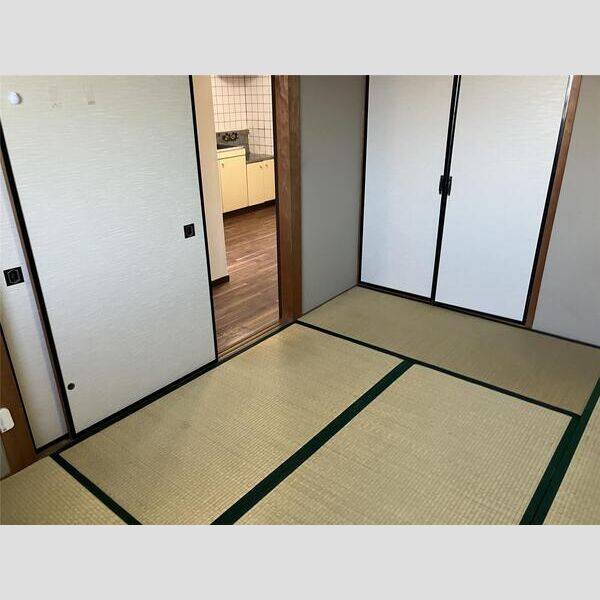 荒川ラインハイツ 室内写真2