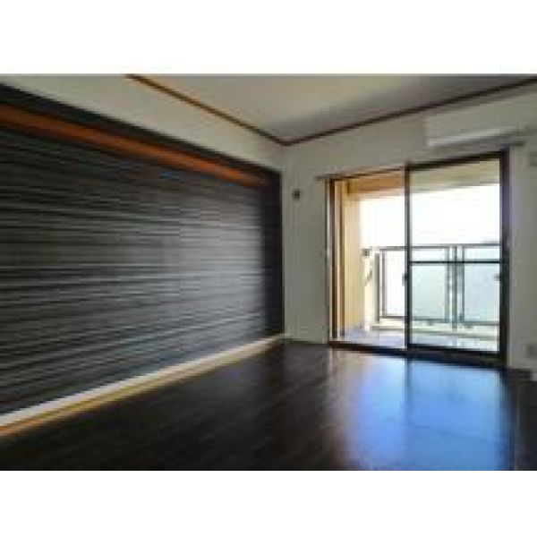 サリシャン市川 室内写真1