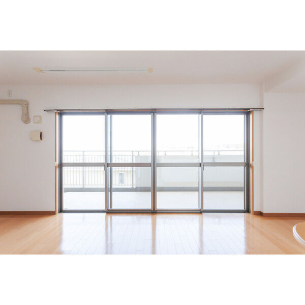 Minoo Hills 室内写真1