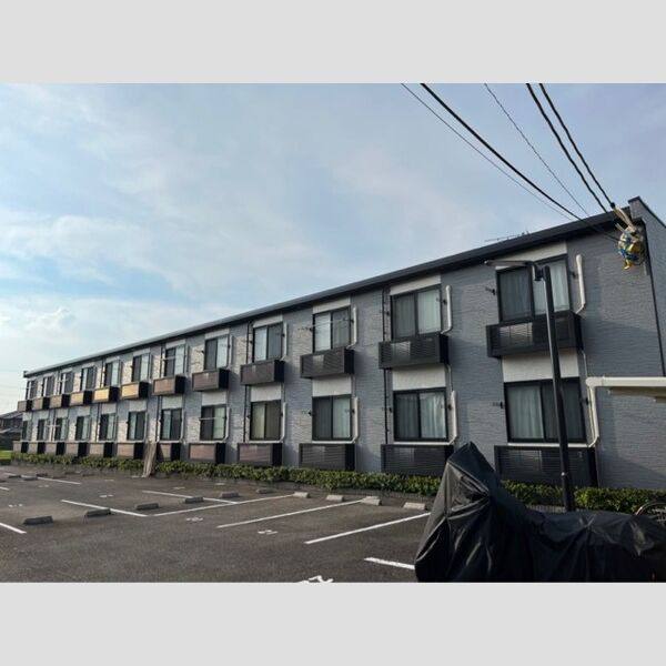 レオパレススタジオM日野 建物画像