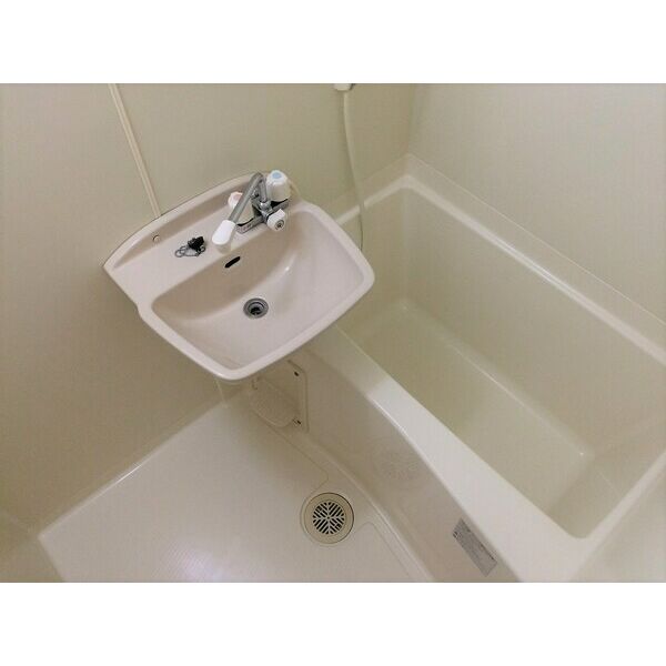 レオパレストルネード豊岡 室内写真5