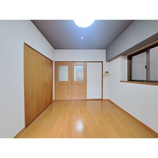 Y’sIZUMI 室内写真2