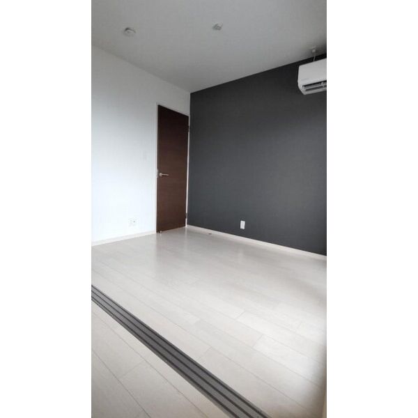 F asecia AMUZ Ⅰ 室内写真1