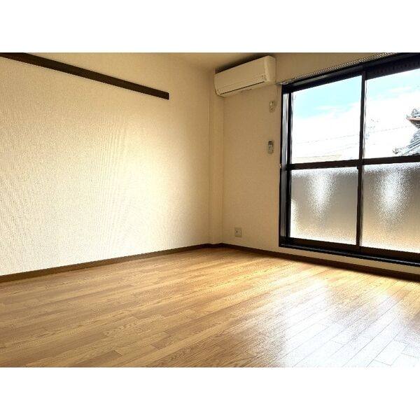 Surplus One M 室内写真1