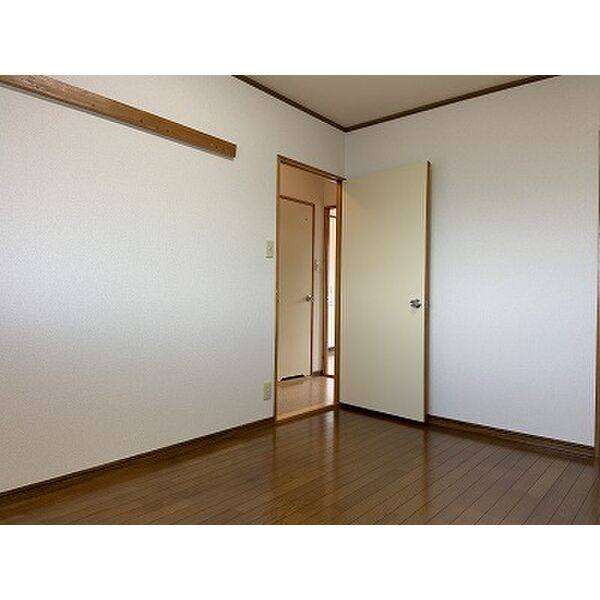 Surplus　Two　OHTA 室内写真5