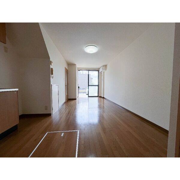 ティアラハイツ 室内写真1