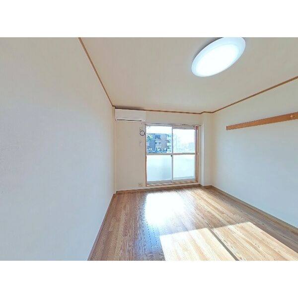 Surplus　Verde 室内写真1